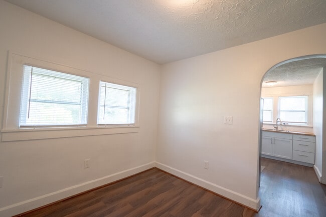 Photo - 433 N Randall St