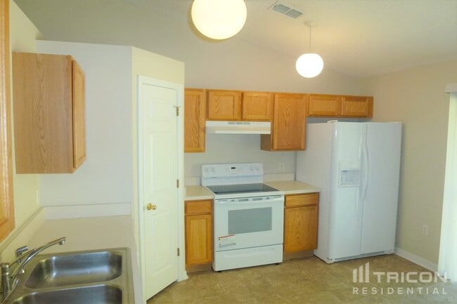 Photo - 3556 Alec Dr