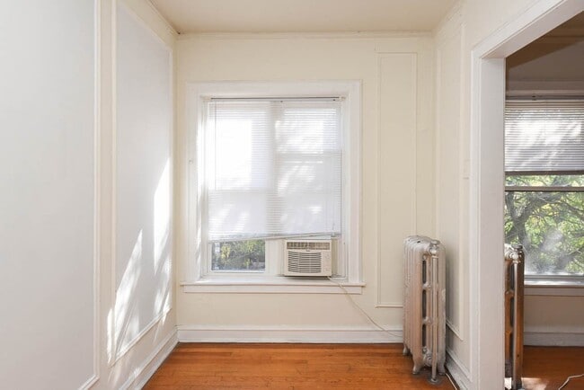 Photo - 1211 W Elmdale Ave Unit F3