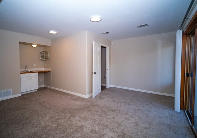 Photo - 2829 Springdale Ln