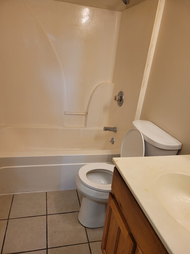 Photo - 321 E Mill St