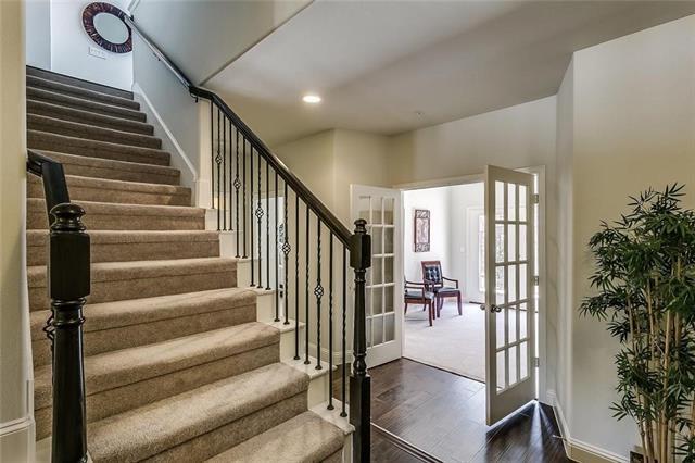 Photo - 576 Hampshire Dr Townhome