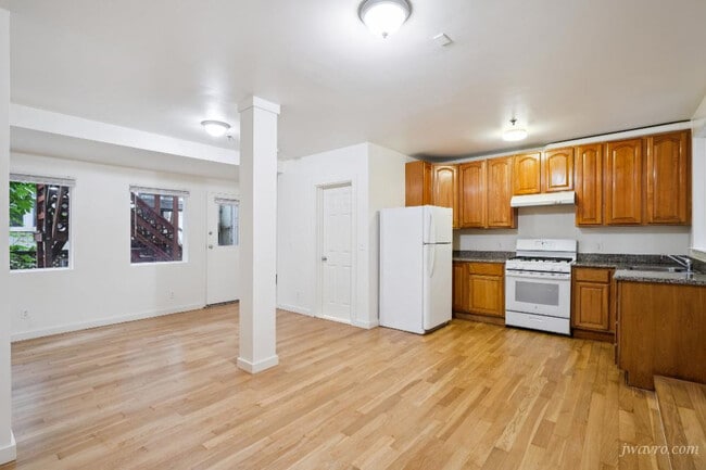 Building Photo - 647 Minna St Unit B Rental