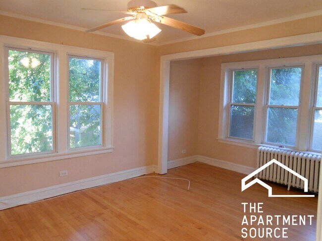 Photo - 733 Elm St Unit 304