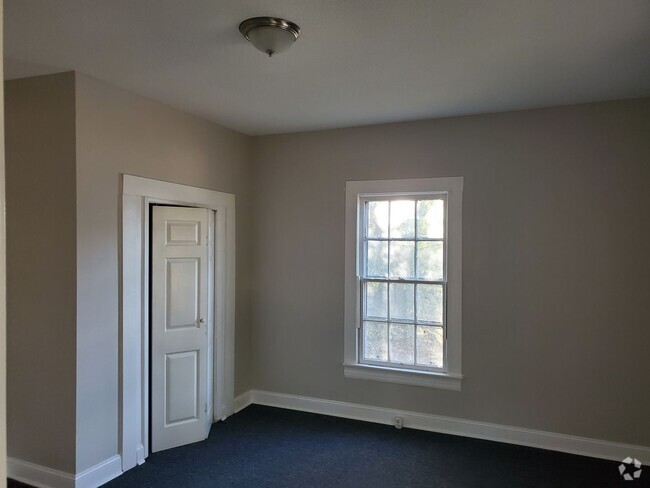 Building Photo - Newly remodeled 2bd/1ba Rental