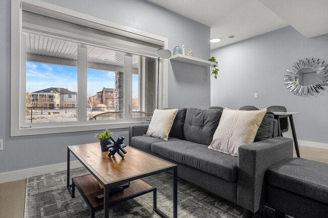 Photo - 142 Canoe Crescent SW Unit SI ID1386563P