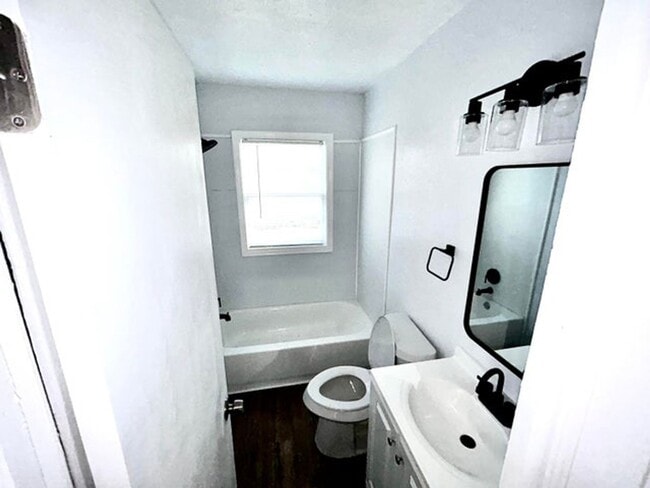 Photo - Quaint 4 bed 2 bath home