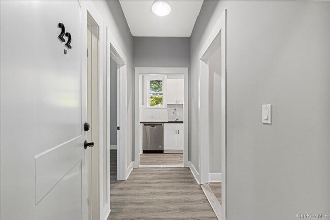 Photo - 47 Beekman Ave Unidad 22