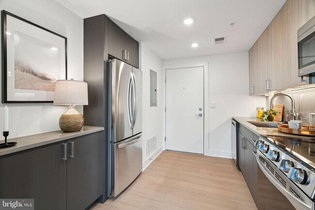 Photo - 2000 Dreer St Unit 603