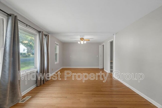 Photo - 845 Boone St
