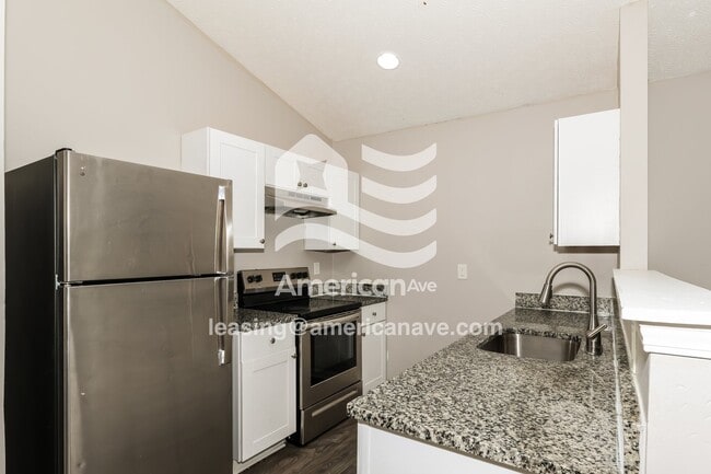 Photo - 2117 W Burnett Ave