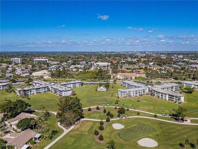 Building Photo - 1724 Pine Valley Dr Unit 204