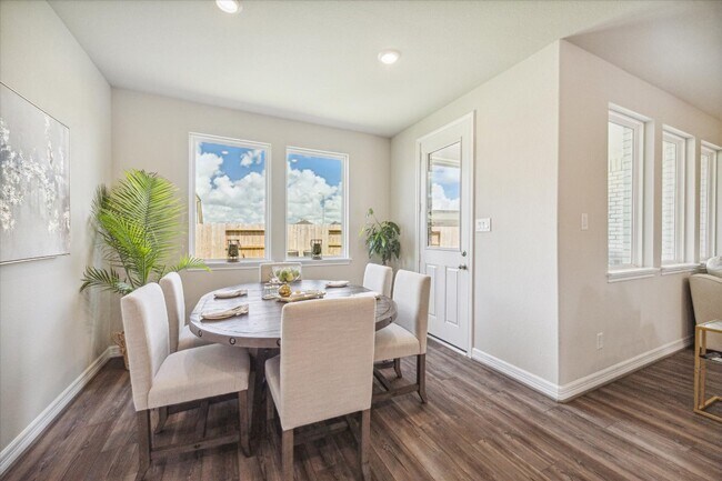 Photo - 2951 Golden Dust Dr