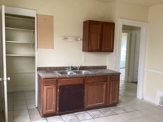 Building Photo - 2660-2662 N 5th St Unit Lower