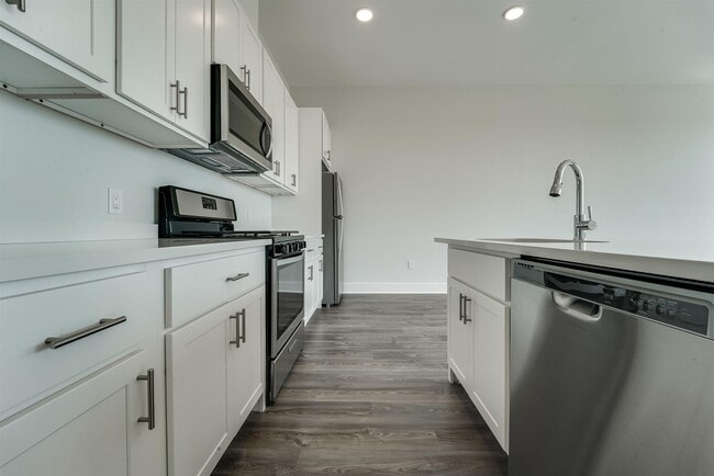 Photo - 660 Grand St Unit 310