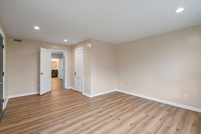Photo - 1680 Potomac Ave Unit Lower