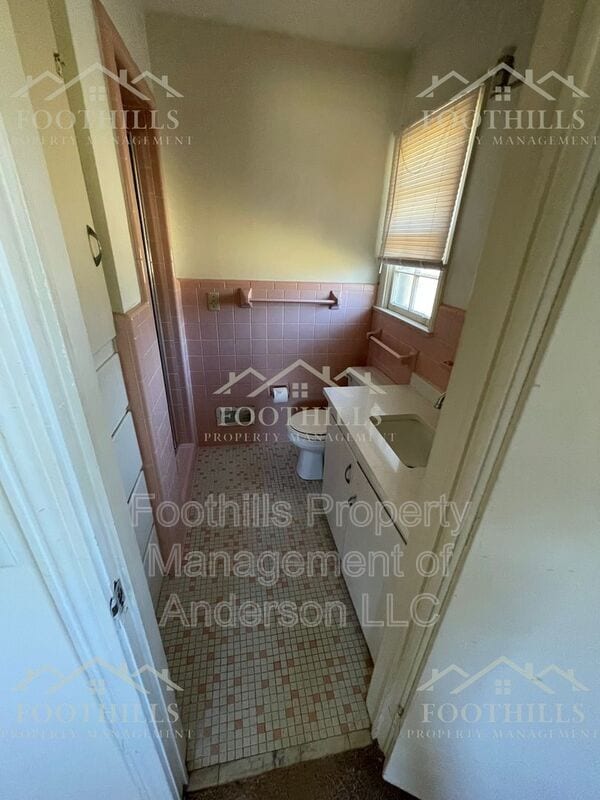 Photo - 104 Brewton Ct