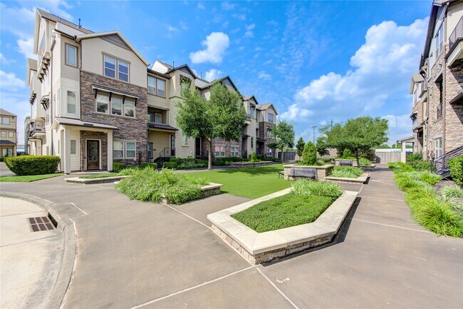 Photo - 2661 Fountain Key Blvd