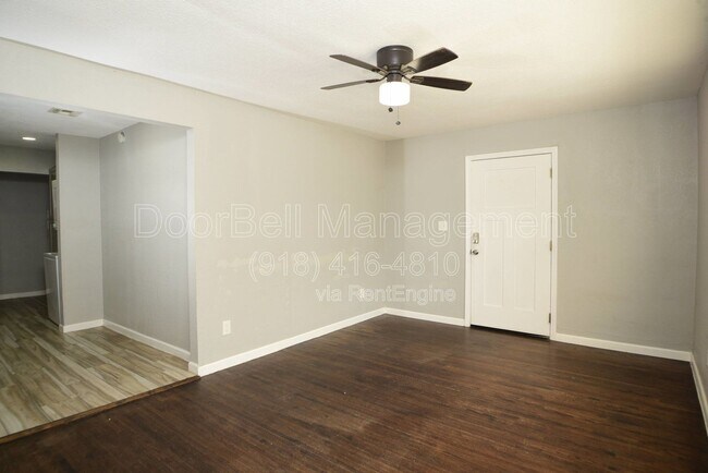 Photo - 613 E Xyler St