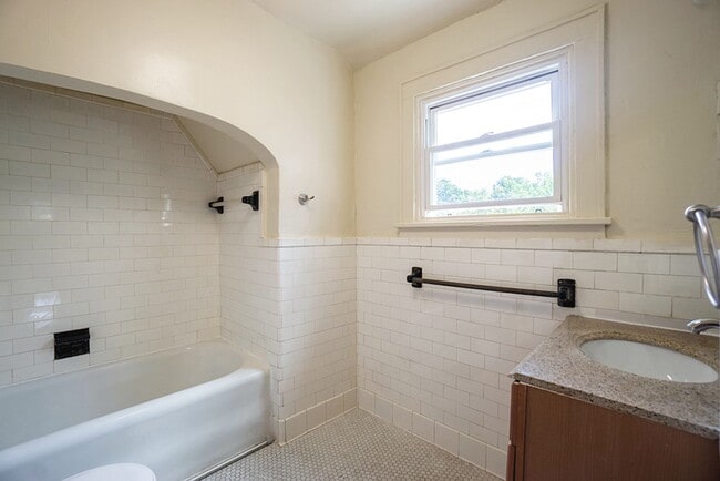 Photo - 128 Claire Rd