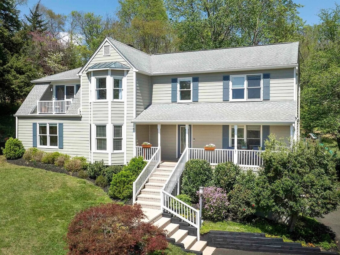 Photo - 1720 Franklin Dr (Charlottesville, VA)