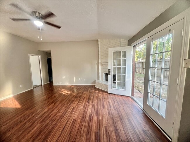 Photo - 6702 Valerian Ln