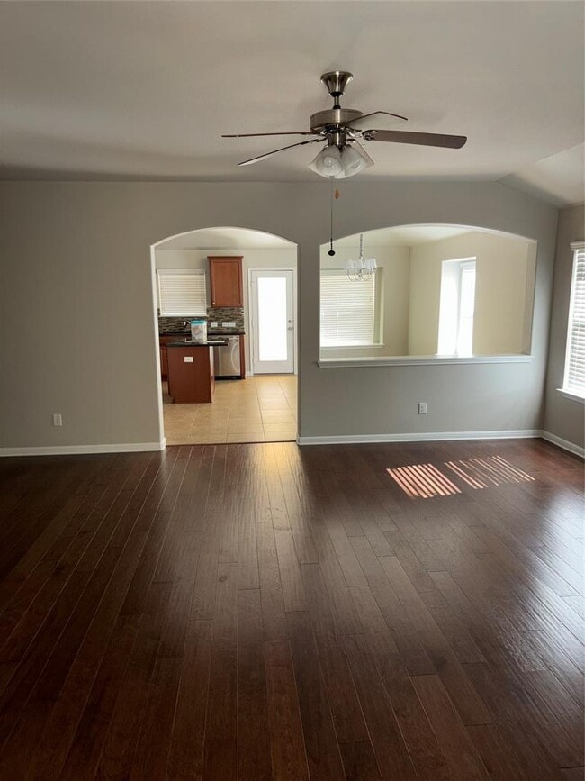 Photo - 634 River Bluff Cir