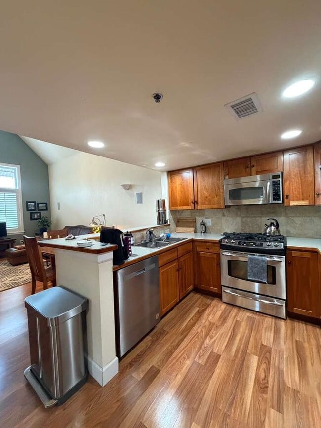 Photo - 409 Mason Ct