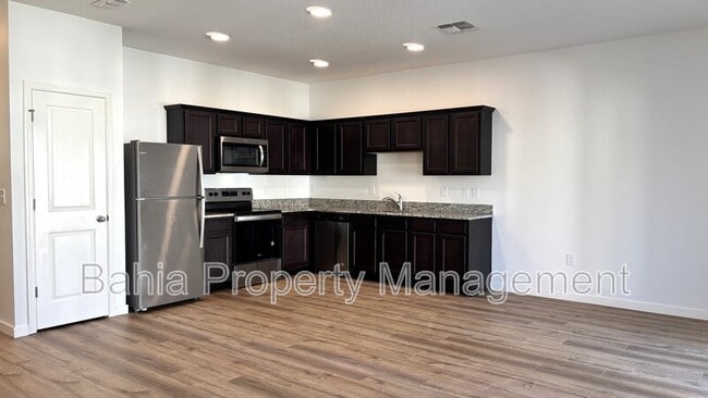 Photo - 912 Grandin St