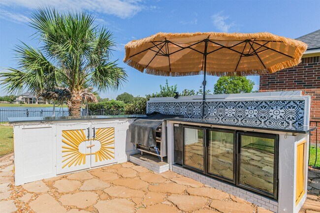 Photo - 1026 Kings Forest Ln