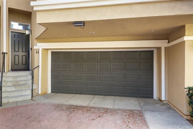 Photo - 3401 S Main St