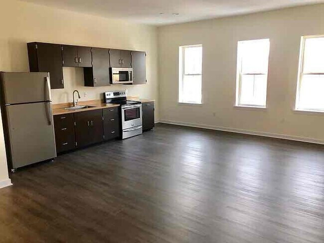 Photo - 320 Main St Unidad 10