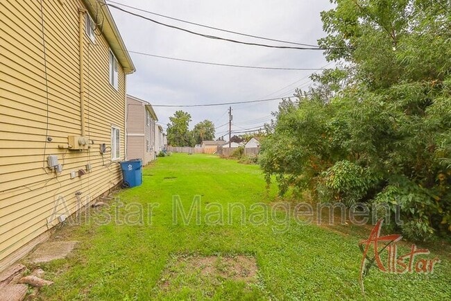 Photo - 1323 Massachusetts Ave