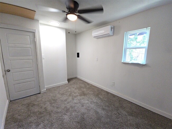 Photo - 9010 Linda Vista Rd