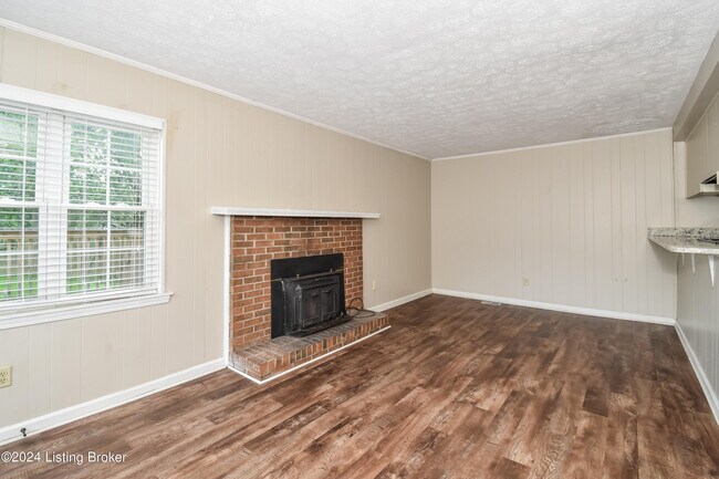 Photo - 4907 Lunenburg Dr