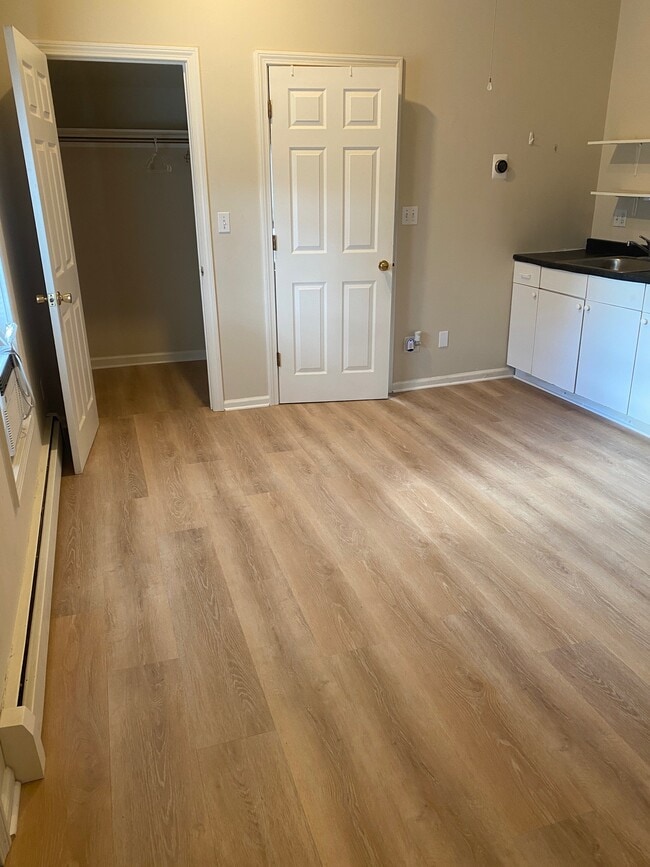 Photo - 11 Smith Dr Unidad Apt.