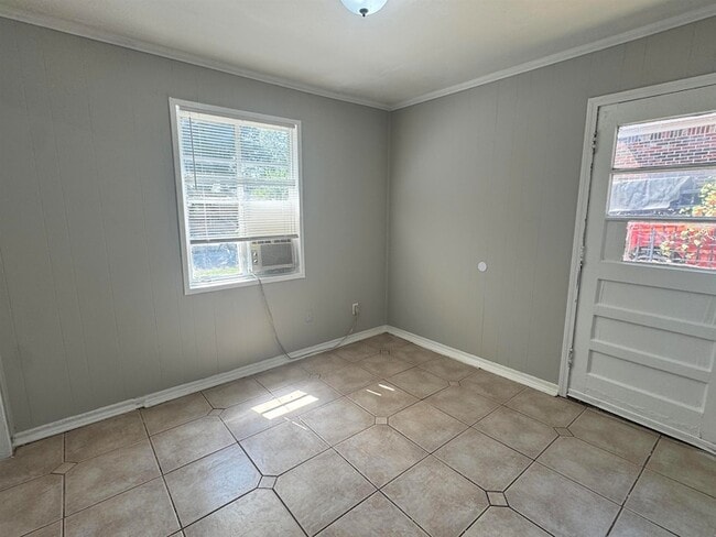 Photo - 1770 Sugarloaf St