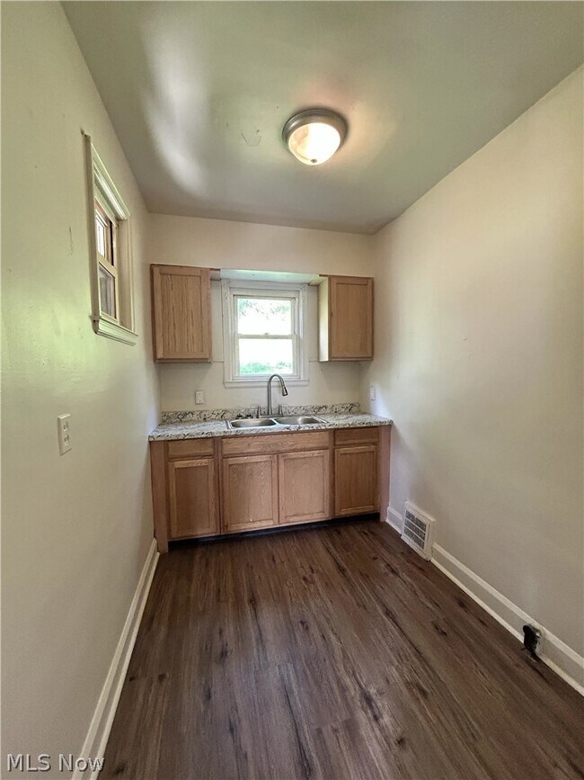 3113 Elm St