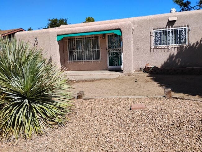 Building Photo - 10225 Propps St NE