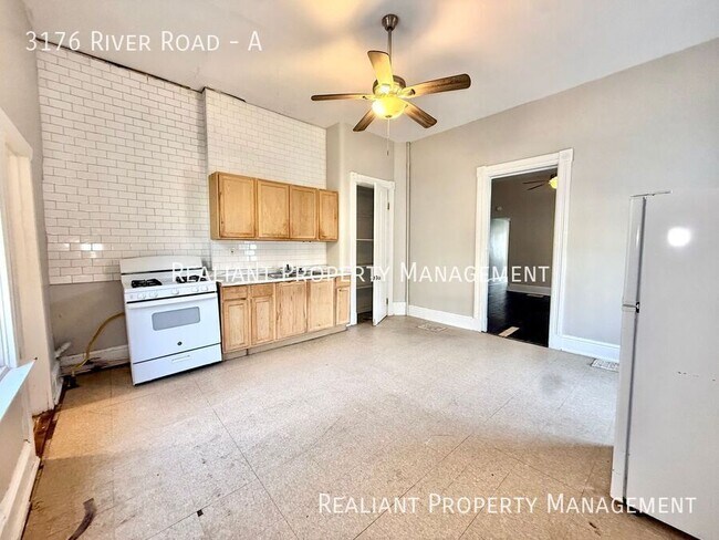 Photo - 3176 River Rd Unit A