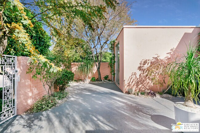 Photo - 47075 Marrakesh Dr