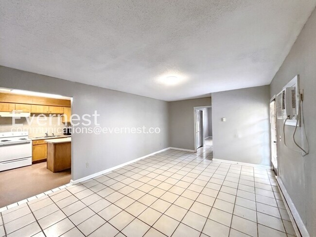 Photo - 1841 Dana Ln