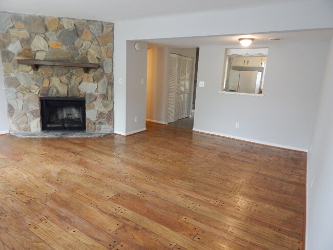 42 Hidden Springs Rd