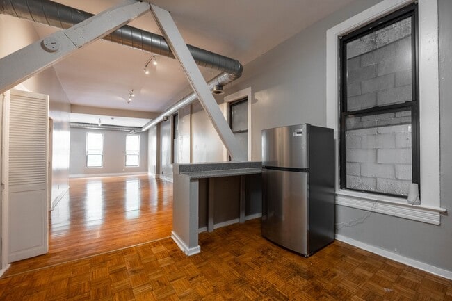 Photo - 1877 N Milwaukee Ave Unidad 2F