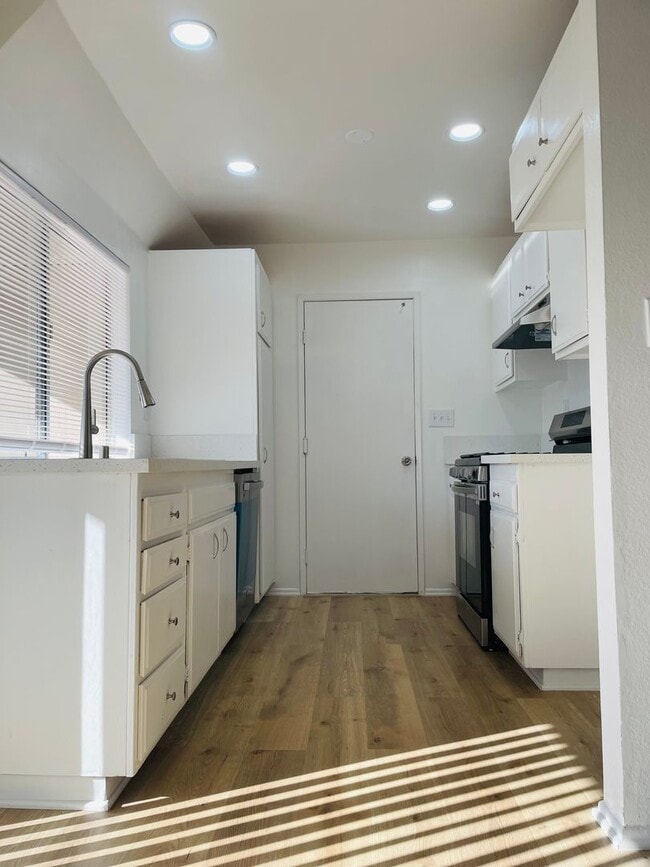 Photo - Renovated 3-bedroom townhouse in Todd Ranch with garage and spacious yard