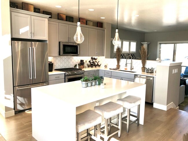 Photo - 1007 Leonard Ln