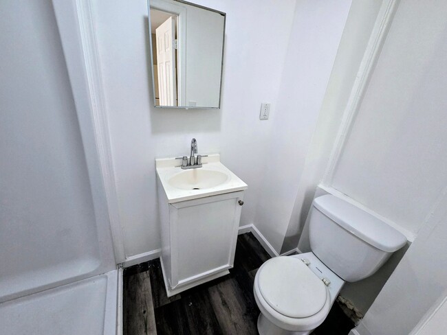 Photo - 430 W Turner St Unit 2B