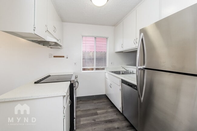 Photo - 715 19th St Unidad 1