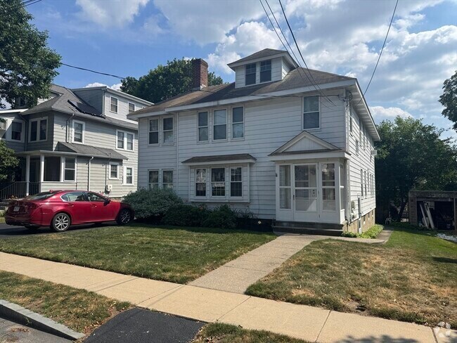 Building Photo - 64 Palfrey Rd Unit 2 Rental