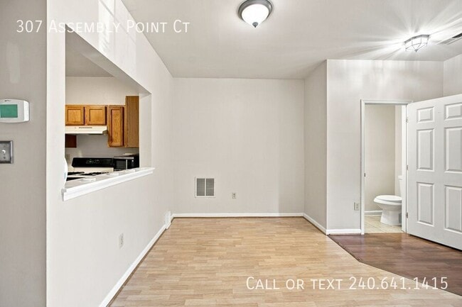 Photo - 307 Assembly Point Ct